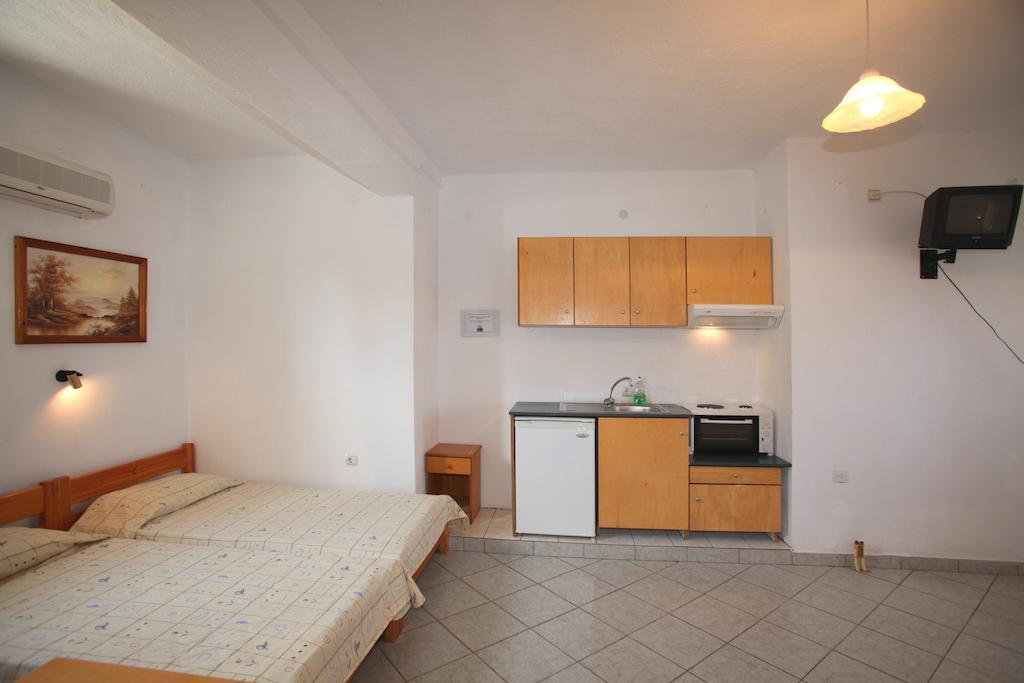 Alexandros Rooms & Studios Skopelos Town Phòng bức ảnh