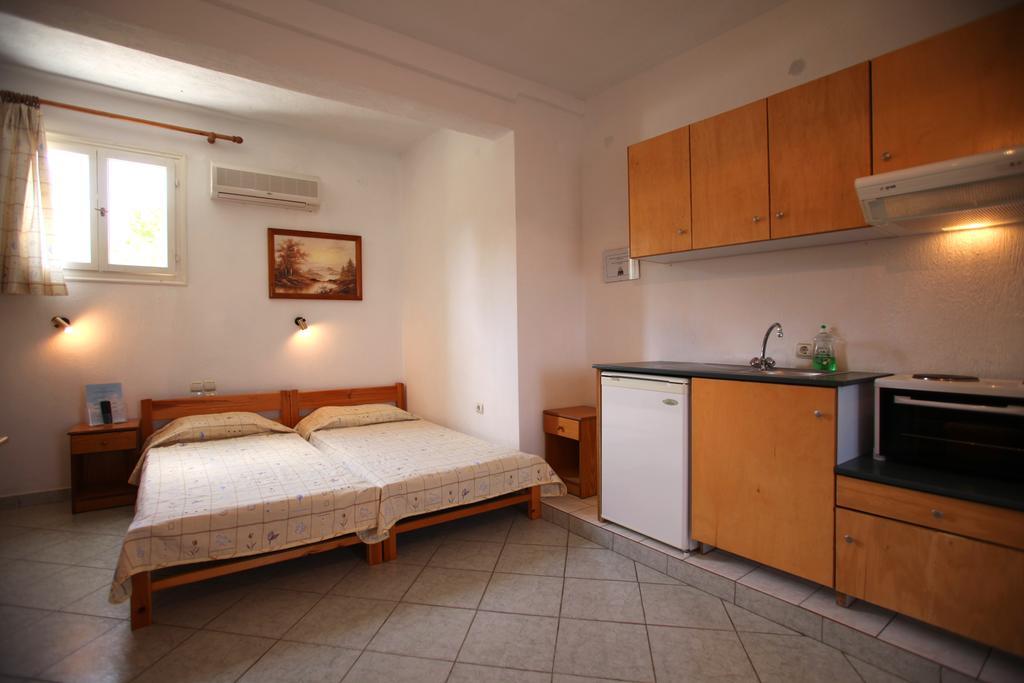 Alexandros Rooms & Studios Skopelos Town Phòng bức ảnh