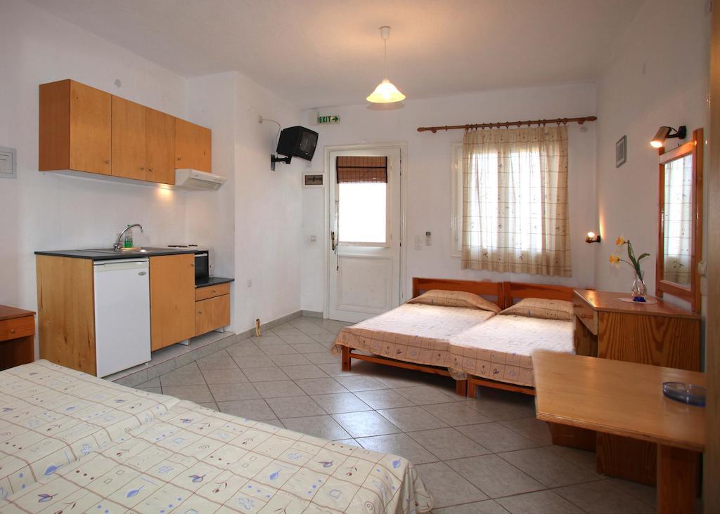 Alexandros Rooms & Studios Skopelos Town Phòng bức ảnh