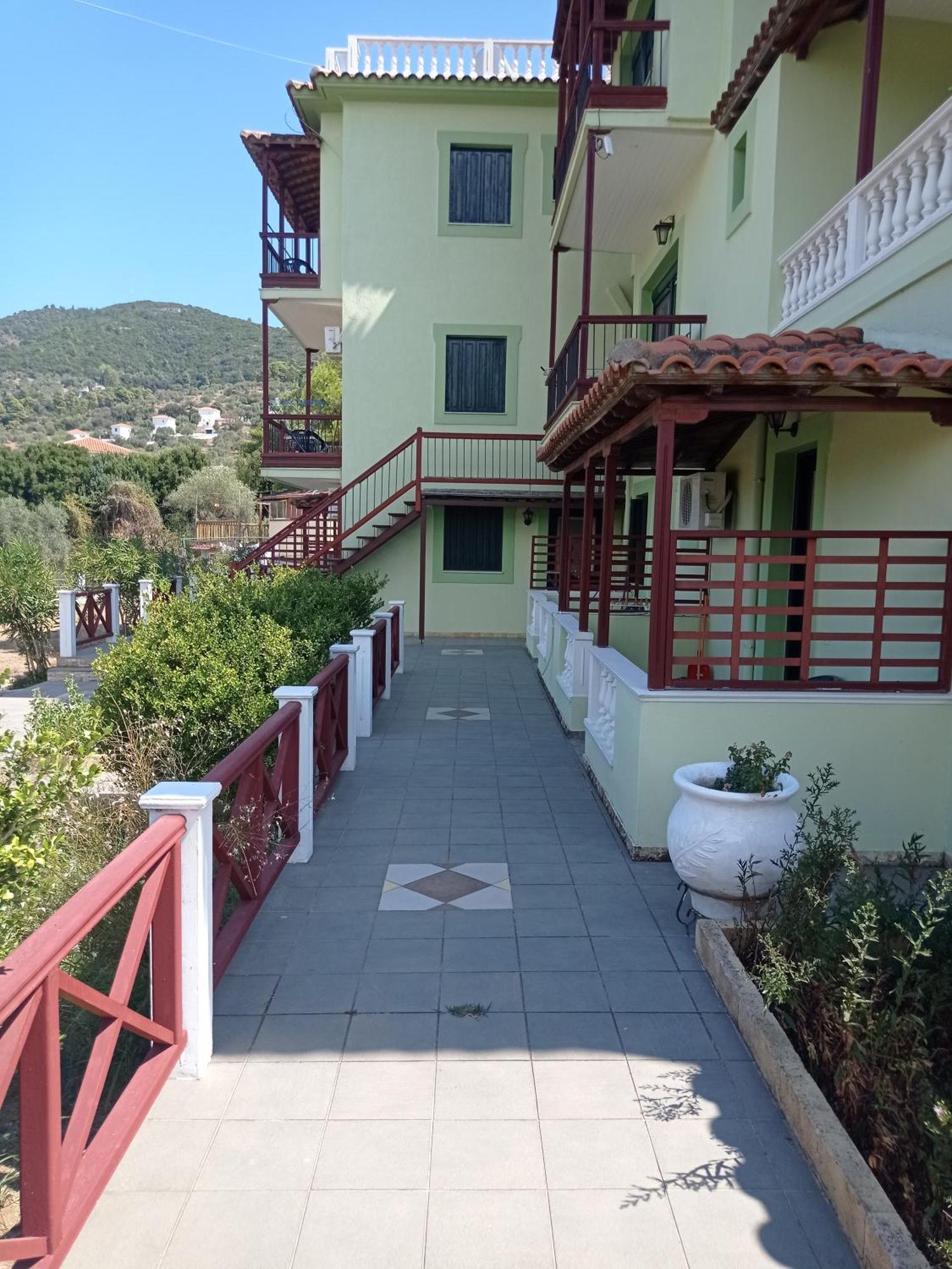 Alexandros Rooms & Studios Skopelos Town Ngoại thất bức ảnh