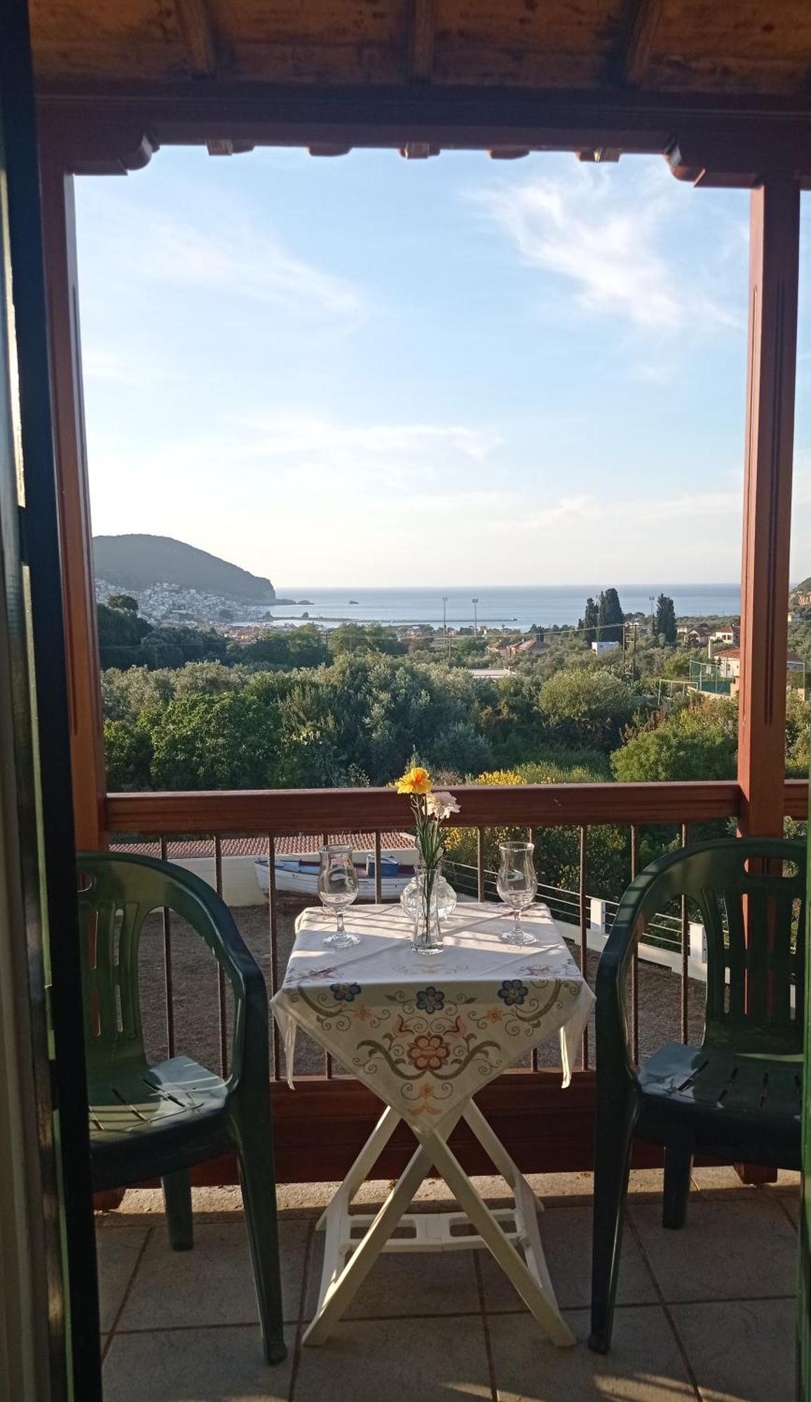 Alexandros Rooms & Studios Skopelos Town Ngoại thất bức ảnh