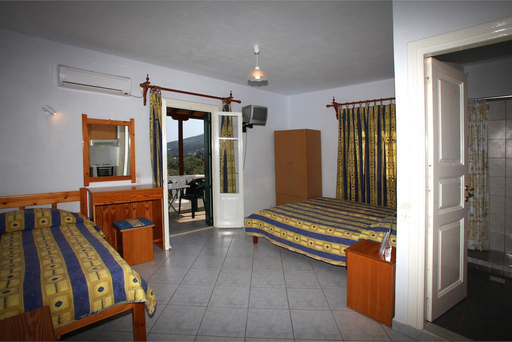 Alexandros Rooms & Studios Skopelos Town Ngoại thất bức ảnh
