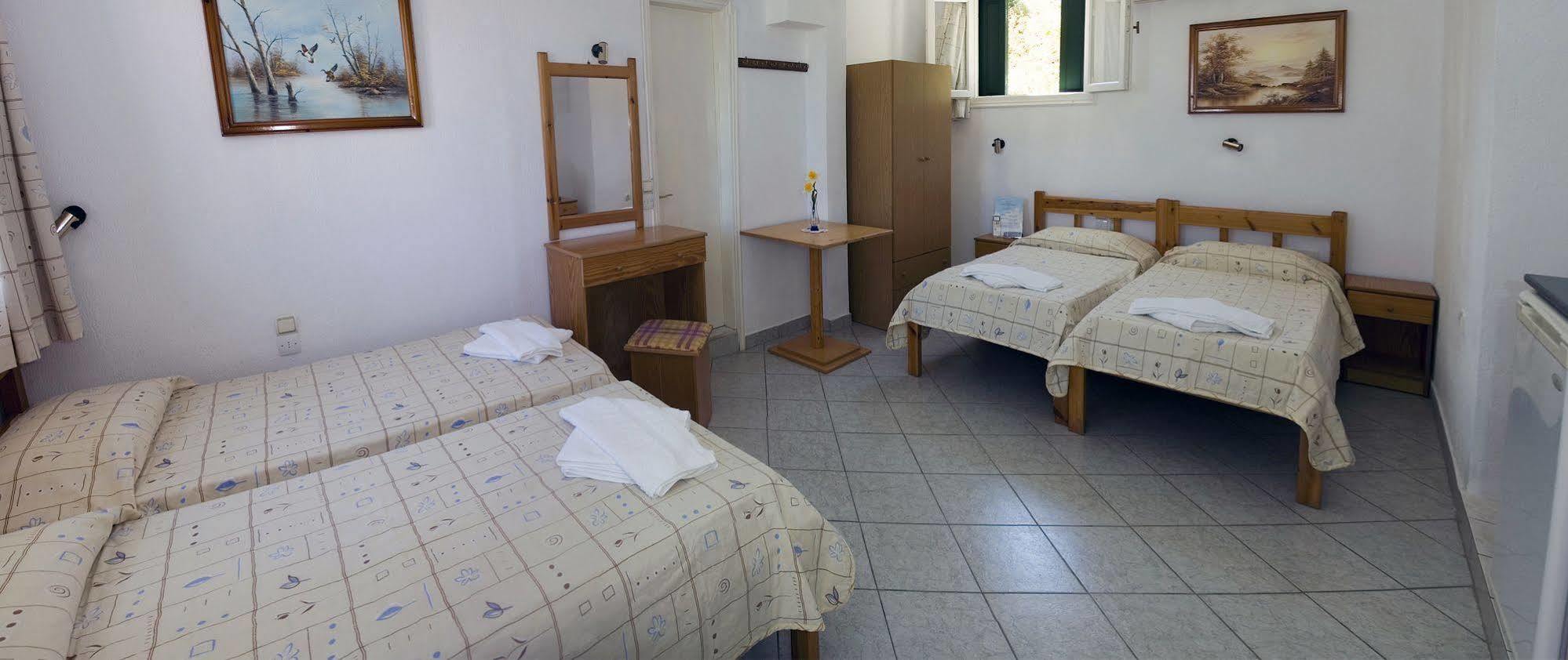 Alexandros Rooms & Studios Skopelos Town Ngoại thất bức ảnh