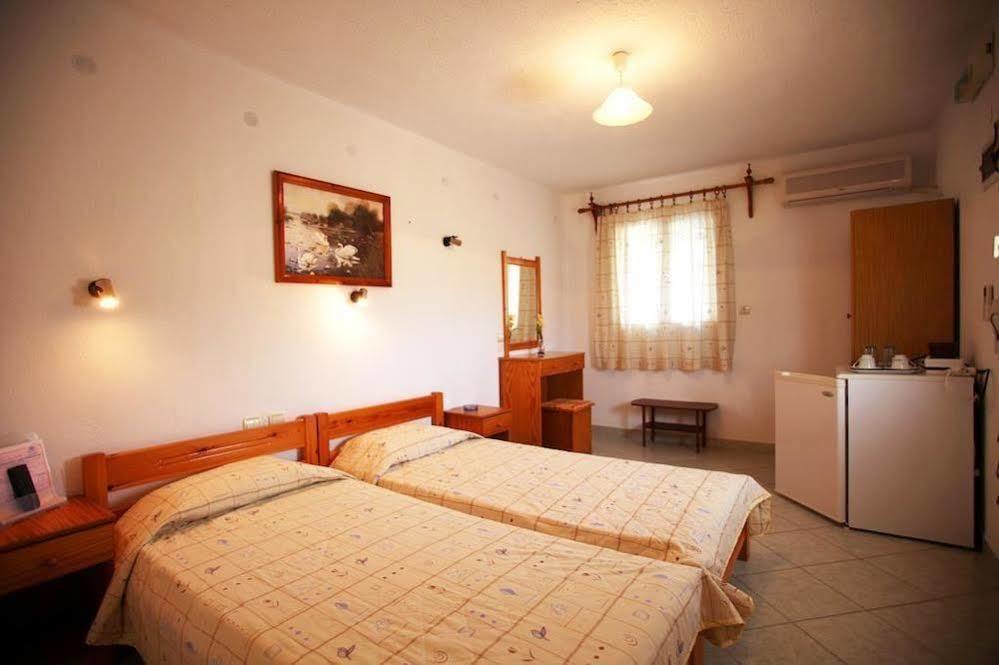 Alexandros Rooms & Studios Skopelos Town Ngoại thất bức ảnh