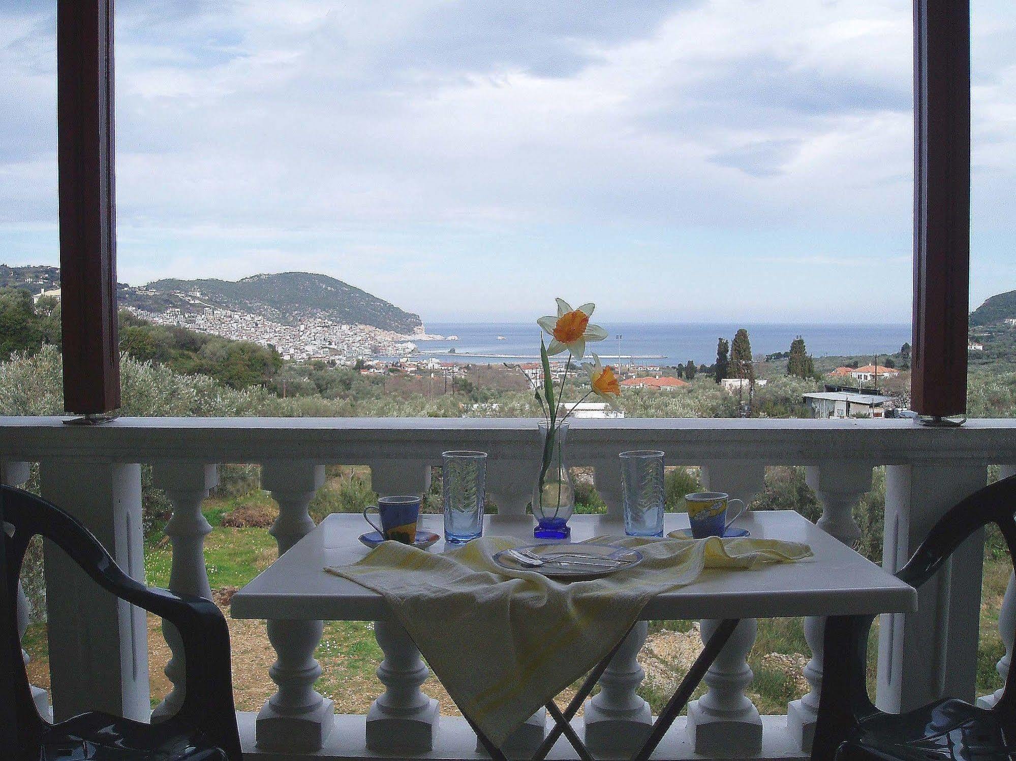 Alexandros Rooms & Studios Skopelos Town Ngoại thất bức ảnh
